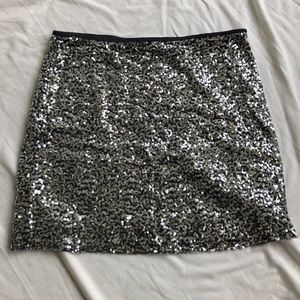Express NWOT Silver/Black Sequin Mini Skirt